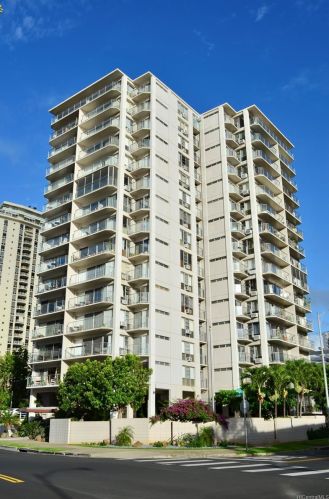 1645 Ala Wai Blvd, Honolulu HI  96815-1065 exterior