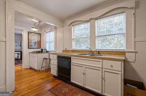 580 Elmwood Dr, Atlanta GA  30306-3642 exterior