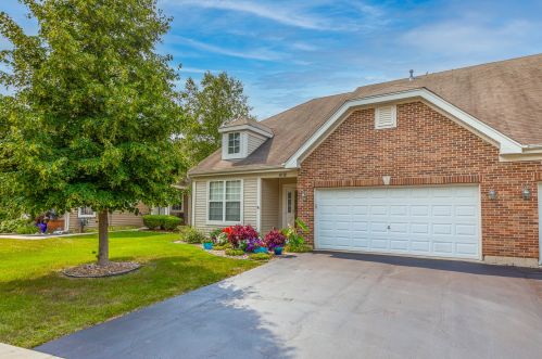 8118 Tremont Ln, Joliet, IL 60431-7722