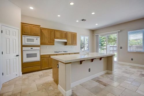 6113 Ravenna Way, Elk Grove, CA 95757-2812