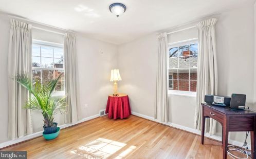 2416 Eccleston St, Silver Spring MD 20902-4830 exterior