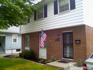 6177 Norwaldo Ave, Indianapolis IN  46220-2347 exterior