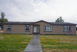 41104 Morton Rd, Kennewick, WA 99337-9160