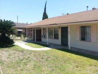 13802 Cowley Ave, Bellflower, CA 90706-2119
