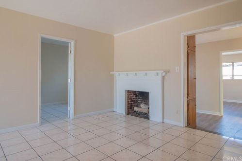 706 Hawthorn St, Anaheim, CA 92805-2127