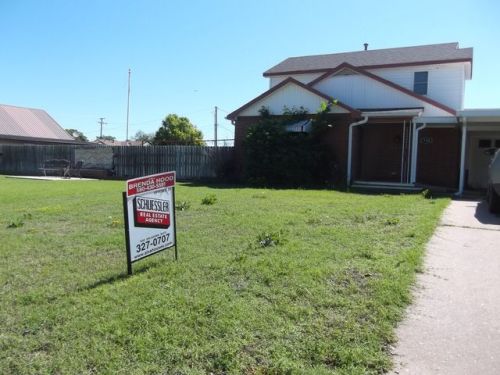 710 3rd St, Capron, OK 73717-2812