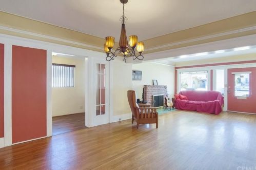 610 Lomita Ave, Glendale CA  91205-2233 exterior