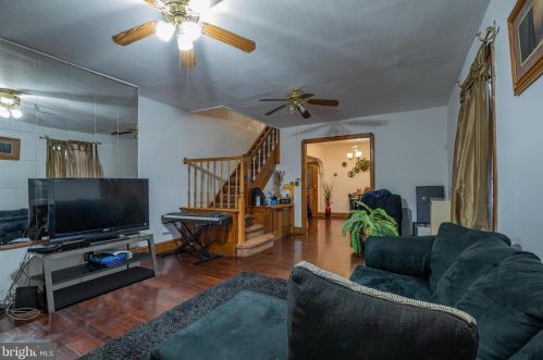 6419 13th St, Philadelphia, PA 19126-3602