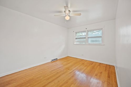 14930 Parkside Ave, Dixmoor IL  60426-2548 exterior