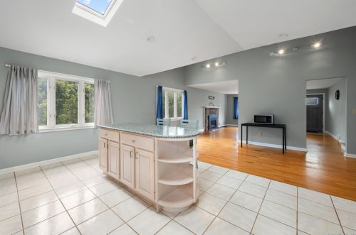 890 Center St, Wallingford CT  06492-5019 exterior