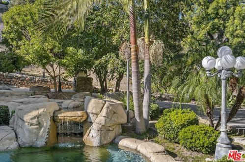 4601 Balboa Ave, Van Nuys CA  91316-4106 exterior
