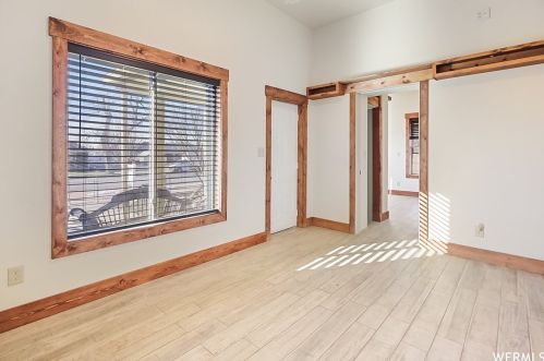 2522 Quincy Ave, Ogden, UT 84401-2617