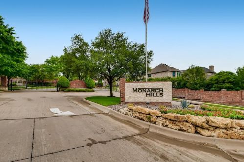 6437 Monarch Hills Dr, Fort Worth, TX 76132-4480