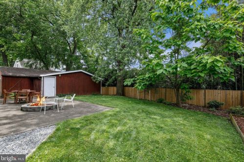 2231 Luzerne Ave, Silver Spring MD 20910-2133 exterior