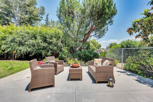 3586 Lathrop Ave, Simi Valley CA  93063-1119 exterior