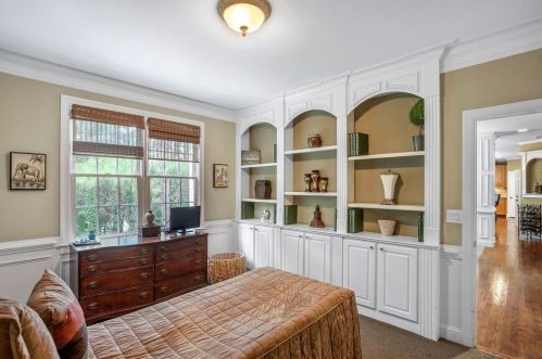 2551 Essex Ln, Atlanta GA  30331-7855 exterior