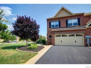 4525 Bellflower Way, Allentown, PA 18104-8217
