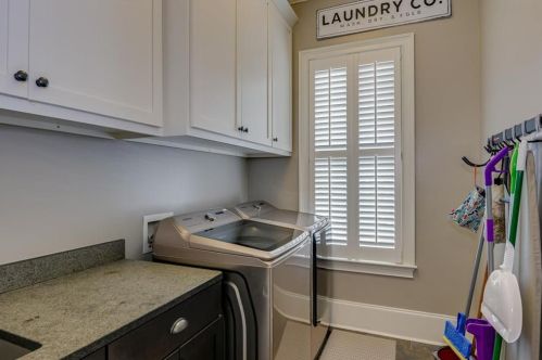 1045 Peninsula Xing, Evans GA  30809-4330 exterior