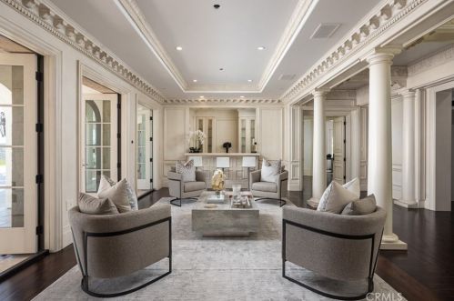 76 Golden Eagle, Irvine CA  92603-0309 exterior