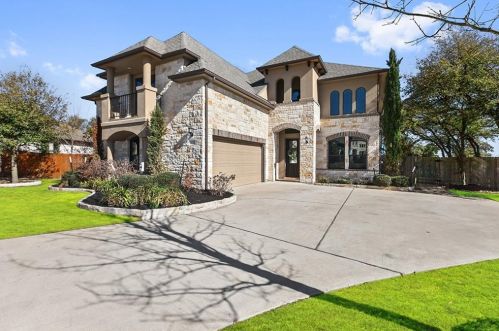 5120 Allamanda Dr, Austin, TX 78739-2117