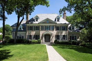 945 Eastwood Rd, Glencoe, IL 60022-1122