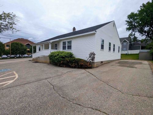 49 Birch St, Derry, NH 03038-2716