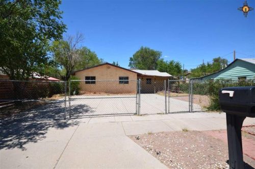 210 Princeton Ave, Gallup, NM 87301-5220