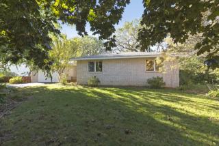 2278 Timberlea Dr, Saint Paul, MN 55125-3001
