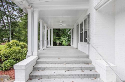 3247 Fulton St, Atlanta GA  30354-2401 exterior