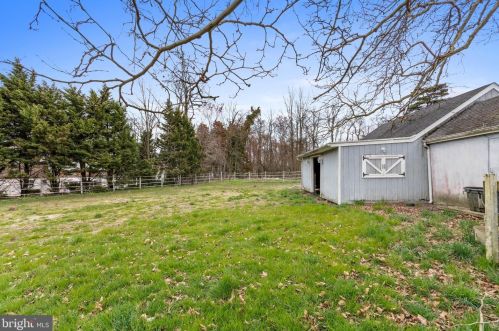 608 Mount Laurel Rd, Mount Laurel NJ  08054-9531 exterior