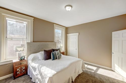 1038 Academy Ave, Cincinnati OH  45205-1643 exterior