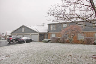 285 Crestview Dr, Lake Barrington, IL
