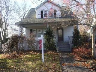 58 Everett St, Stratford, CT 06615-6662