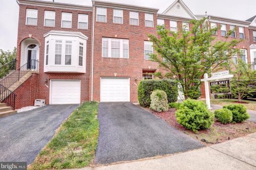 2503 Woodrow Wilson Dr, Herndon, VA 20171-4329