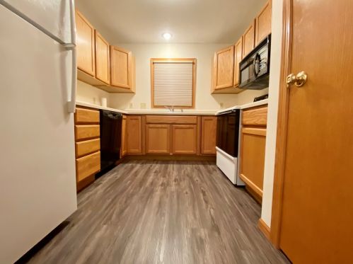 1103 Hill Dr, Nelson IL  61021-1829 exterior