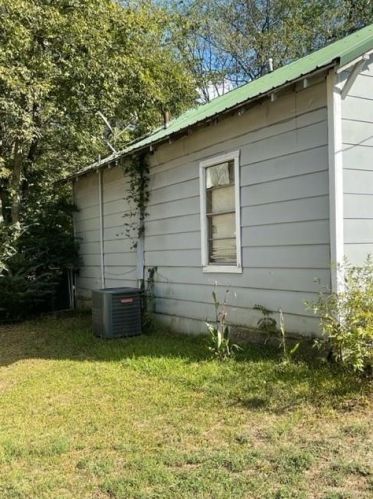 316 Magnolia St, Sulphur Springs, TX 75482-4039