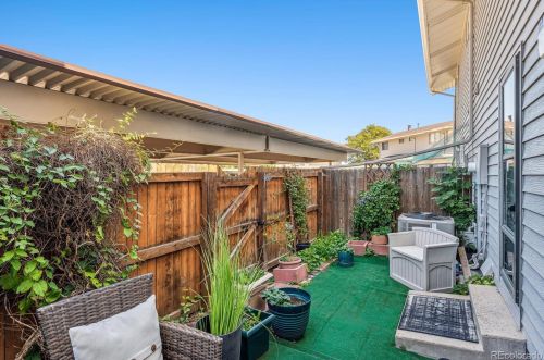 1964 Oswego Way, Aurora CO 80014-1188 exterior