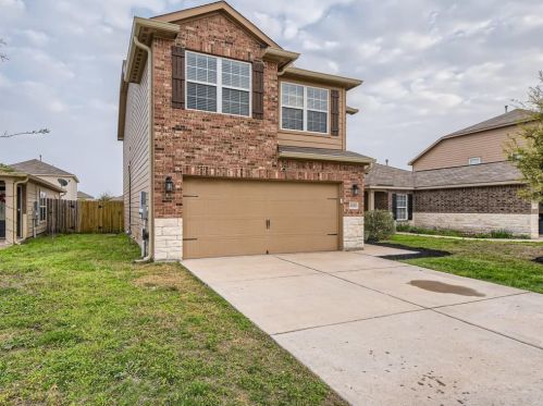 1533 Treeta Trl, Uhland TX  78640 exterior