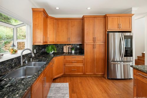 5576 Poola St, Honolulu HI  96821-1565 exterior