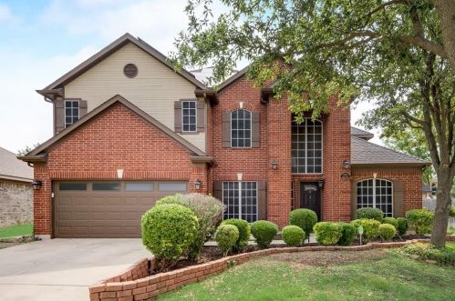 5700 Trinity Ln, Fort Worth, TX 76137-5547