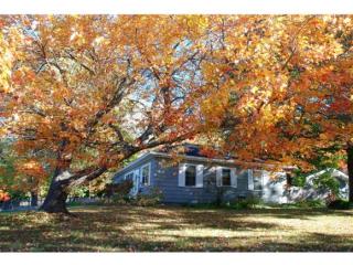 10 Crescent Rd, Burlington, VT 05401-4119