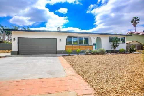 1223 Rock Springs Rd, San Marcos CA  92069-3219 exterior