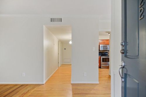 22 Cantey Pl, Atlanta, GA 30327-4017