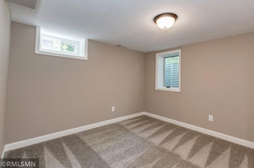 4893 121st St, Saint Paul MN  55110-5902 exterior