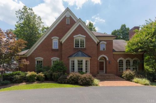500 New Britain Dr, Lynchburg, VA 24503-2146