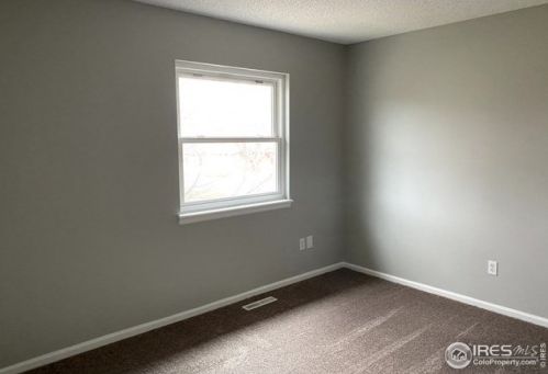 3267 Gunnison Dr, Fort Collins CO  80526-2760 exterior