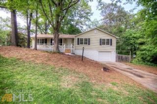 2804 Meadow View Dr, Acworth, GA 30102-5827