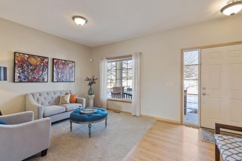 920 Drew Dr, Saint Paul MN  55129-6900 exterior