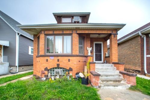 6232 Kenneth Ave, Chicago IL  60629-5615 exterior