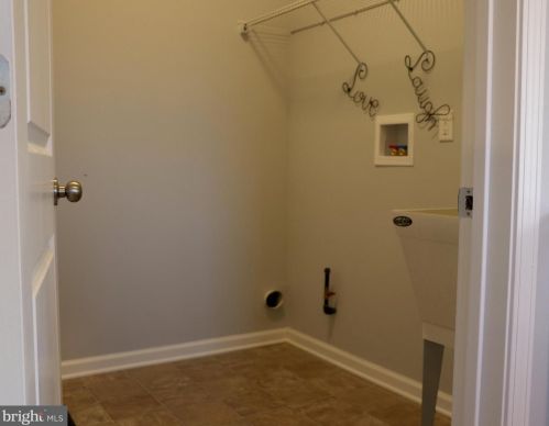 46 Stoneham Rd, Trenton NJ 08638-2746 exterior